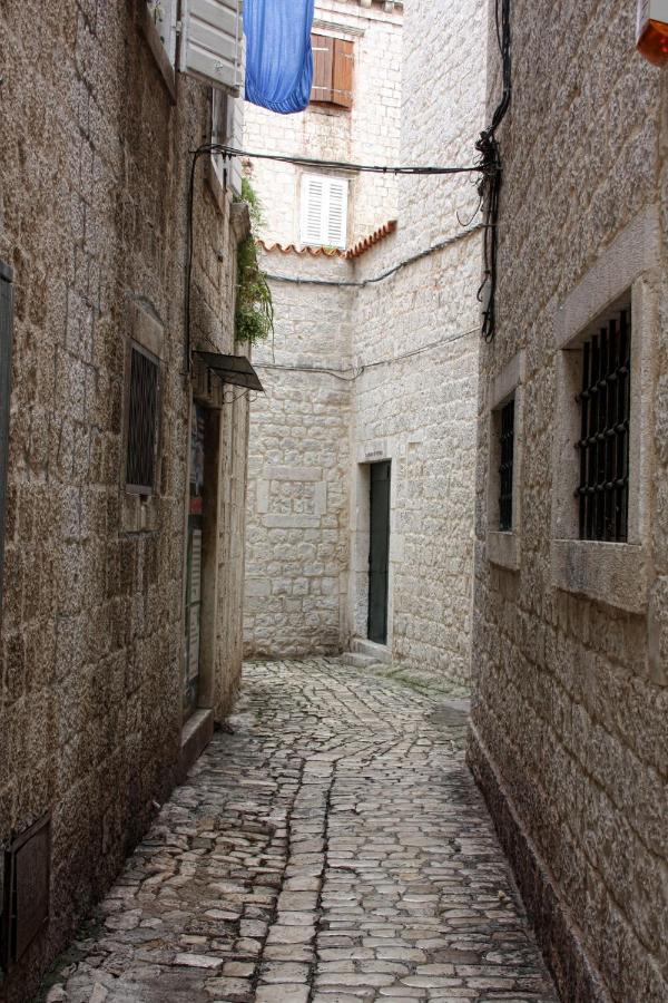 טרוגיר Apartment Planikovica מראה חיצוני תמונה