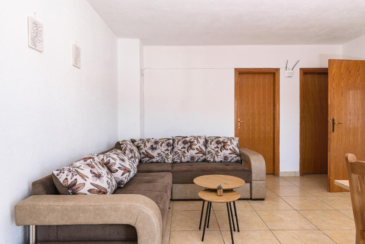 טרוגיר Apartment Planikovica מראה חיצוני תמונה